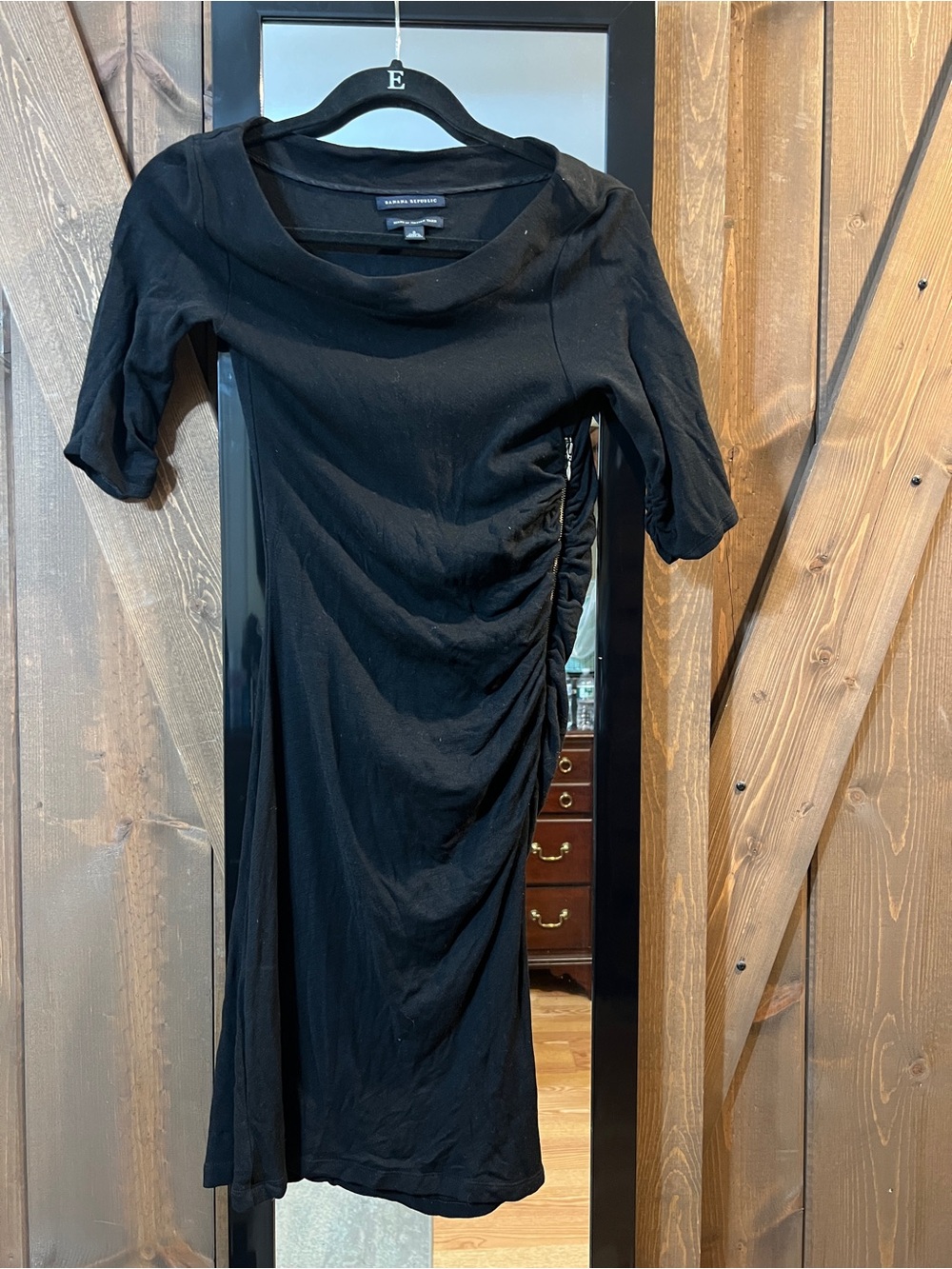 Banana Republic LBD Ruched Side Italian yarn
